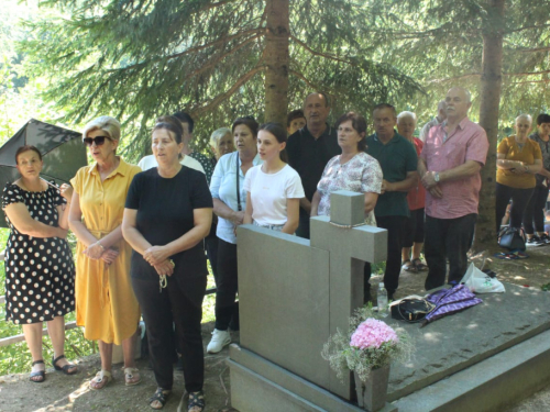 FOTO: Hodočašće na grob svećenika i mučenika fra Stjepana Barišića u župi Uzdol