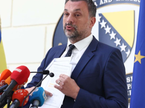 Konaković se pohvalio što je sve navodno oteo Hrvatima i Srbima