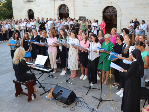 FOTO/VIDEO: Misa Uočnica na Šćitu - Velika Gospa 2024.