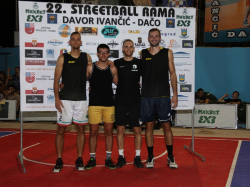 FOTO: 'Vlasenica IN Domić' pobjednik 22. Streetball Rama - Davor Ivančić Dačo