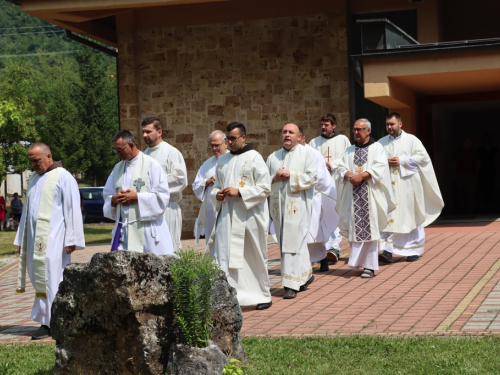 FOTO: U Doljanima svečano proslavljen sv. Ilija