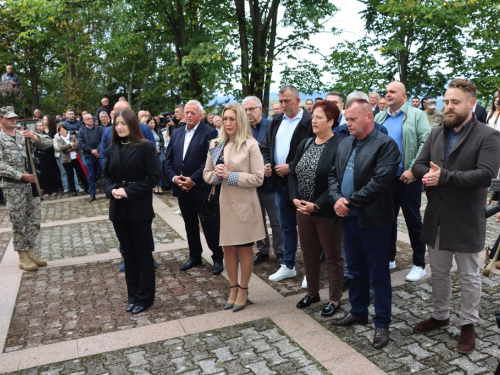 FOTO: Obilježena 31. obljetnica stradanja Hrvata na Uzdolu