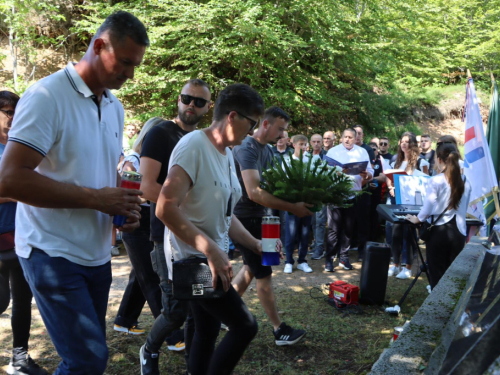 FOTO: Na Pomenu obilježena 31. obljetnica stradanja hrvatskih branitelja