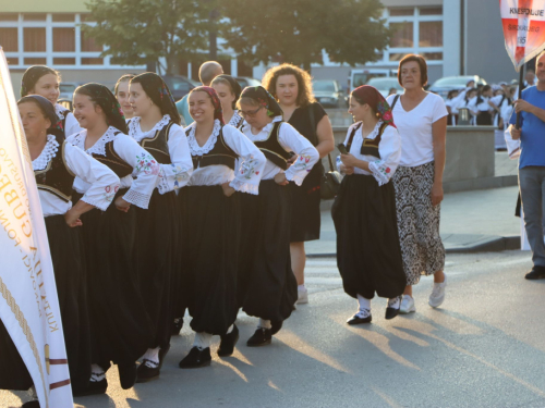 FOTO: 3. večer folklora u Prozoru - ''Običaje svoje zaboravit neću''