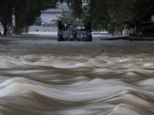 Povijesne poplave u Brazilu, najmanje 147 mrtvih