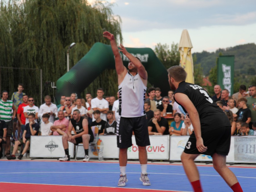 FOTO: 'Vlasenica IN Domić' pobjednik 22. Streetball Rama - Davor Ivančić Dačo