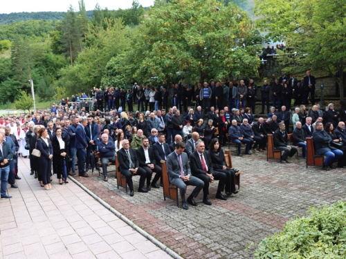 FOTO: Obilježena 31. obljetnica stradanja Hrvata na Uzdolu