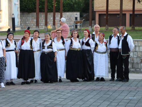 FOTO: 3. večer folklora u Prozoru - ''Običaje svoje zaboravit neću''