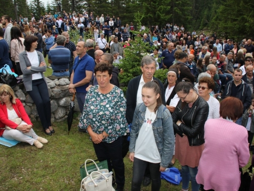 FOTO/VIDEO: Tisuće vjernika na Kedžari proslavilo ''Divin dan''