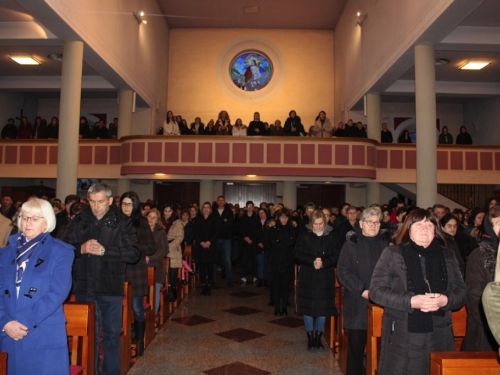 U župi Prozor započele Korizmene pobožnosti