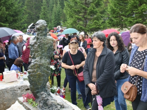 FOTO/VIDEO: Tisuće vjernika na Kedžari proslavilo ''Divin dan''