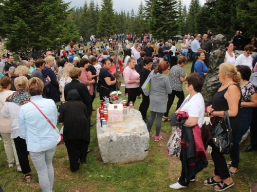 FOTO/VIDEO: Tisuće vjernika na Kedžari proslavilo ''Divin dan''