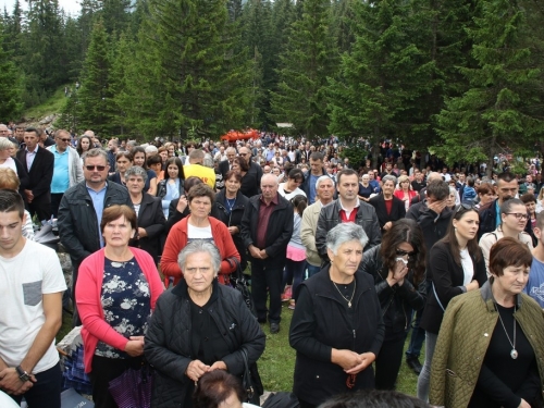 FOTO/VIDEO: Tisuće vjernika na Kedžari proslavilo ''Divin dan''