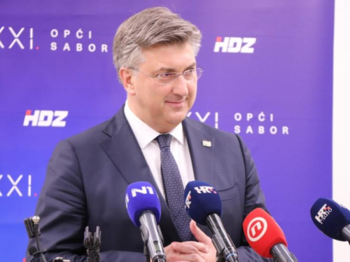 Plenković: ''Što god mi napravimo - ili nije do nas ili je slučajno ili lažemo''