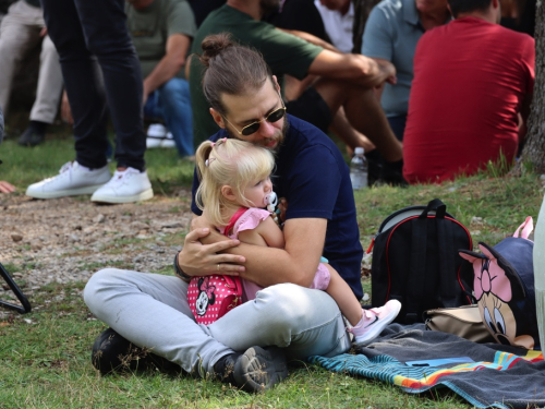 FOTO: Na Vranu služena sv. misa za poginule duvandžije