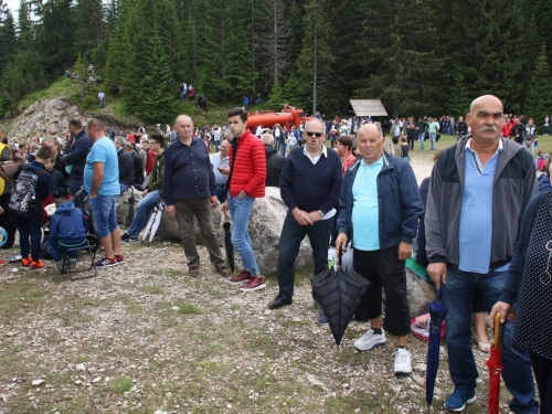 FOTO/VIDEO: Tisuće vjernika na Kedžari proslavilo ''Divin dan''