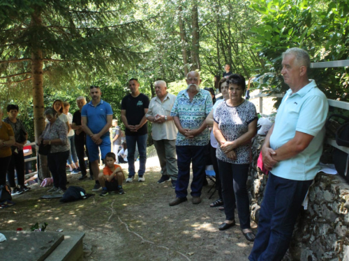 FOTO: Hodočašće na grob svećenika i mučenika fra Stjepana Barišića u župi Uzdol