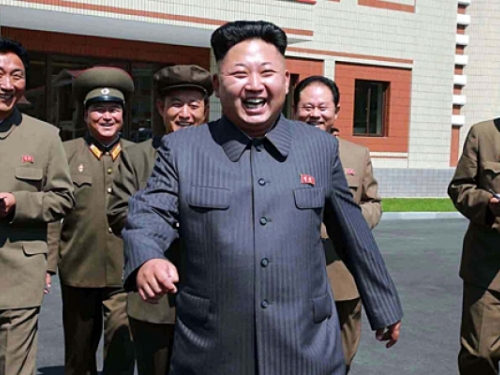 Amerikanac pokušao preplivati u Sjevernu Koreju i upoznati Kim Jong-una