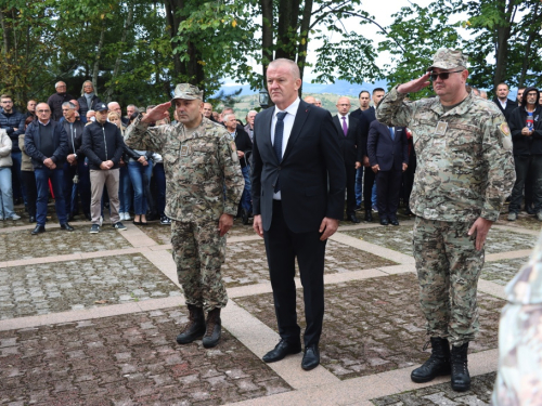 FOTO: Obilježena 31. obljetnica stradanja Hrvata na Uzdolu