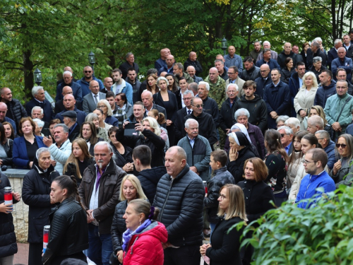 FOTO: Obilježena 31. obljetnica stradanja Hrvata na Uzdolu