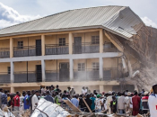 Urušila se školska zgrada tijekom nastave u Nigeriji, najmanje 22 poginulih