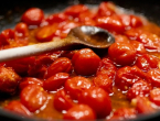 Umak od paradajza po bakinom receptu – za prste polizati!