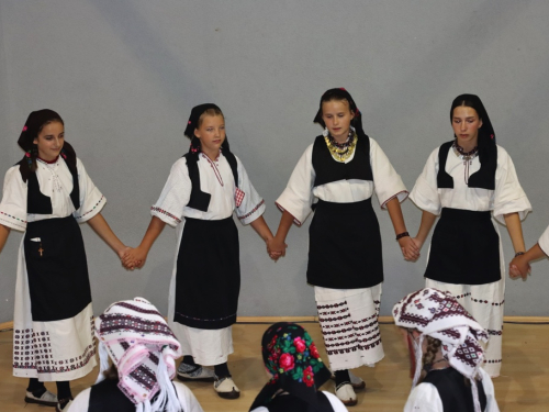 FOTO: 3. večer folklora u Prozoru - ''Običaje svoje zaboravit neću''