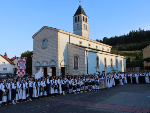 FOTO: 3. večer folklora u Prozoru - ''Običaje svoje zaboravit neću''