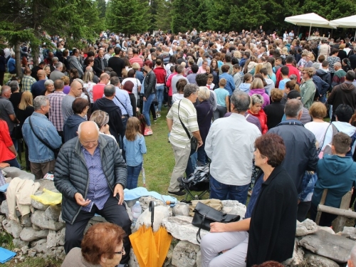 FOTO/VIDEO: Tisuće vjernika na Kedžari proslavilo ''Divin dan''